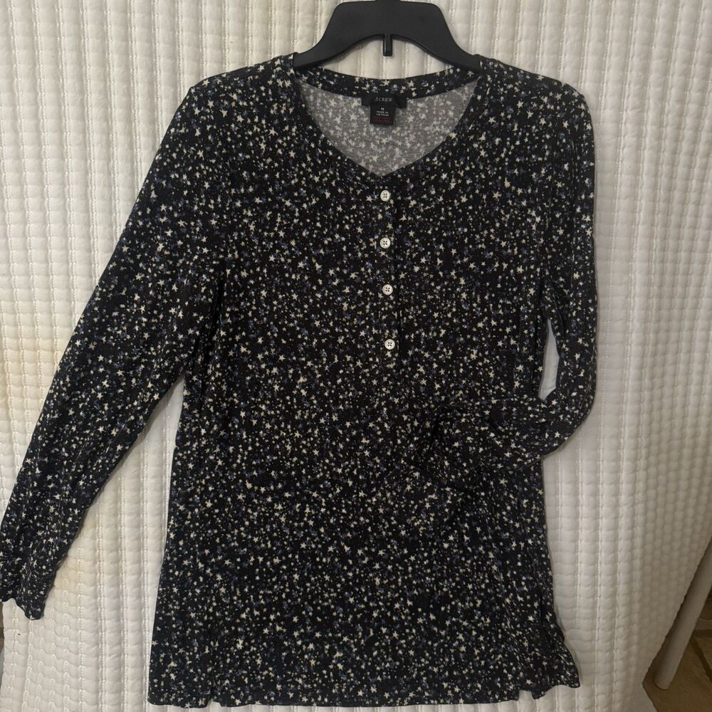 J Crew Size M Long Sleeve Soft Stretch Tee Blouse Top Stars Theme